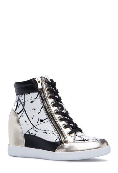 Shanta Platform Wedge Sneaker Shoedazzle Material Faux Leather Color Black Outside Wedge Height 5 Platform 1 Fit True To Size Closure Adjule Front Laces Functional Outer