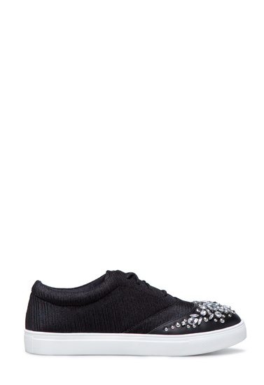 SCOTTIE SNEAKER - ShoeDazzle