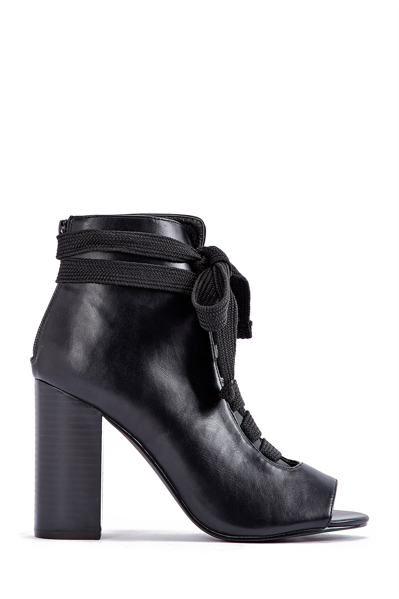 MAXWELL BOOTIE - ShoeDazzle