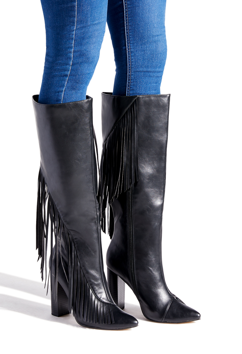 shoedazzle fringe boots